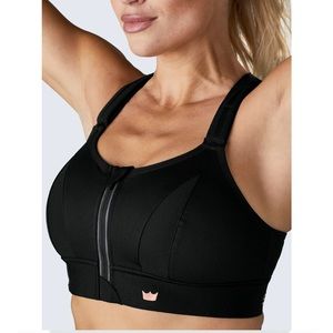 SheFit adjustable high-impact sports bra